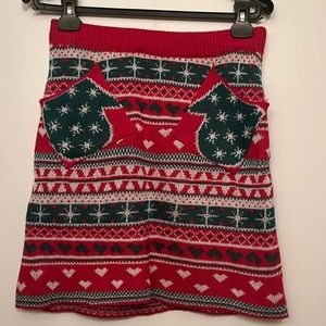 Super cute Christmas skirt, sweater material with pockets, never worn!